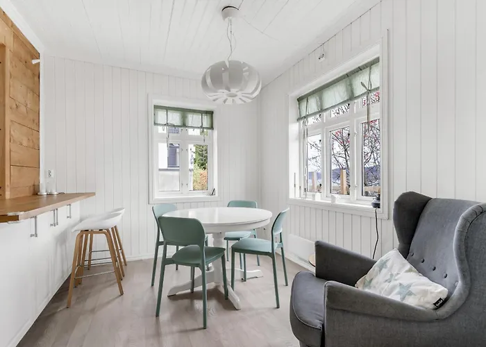 Arctic Familiy - Ideal For Families & Groups *