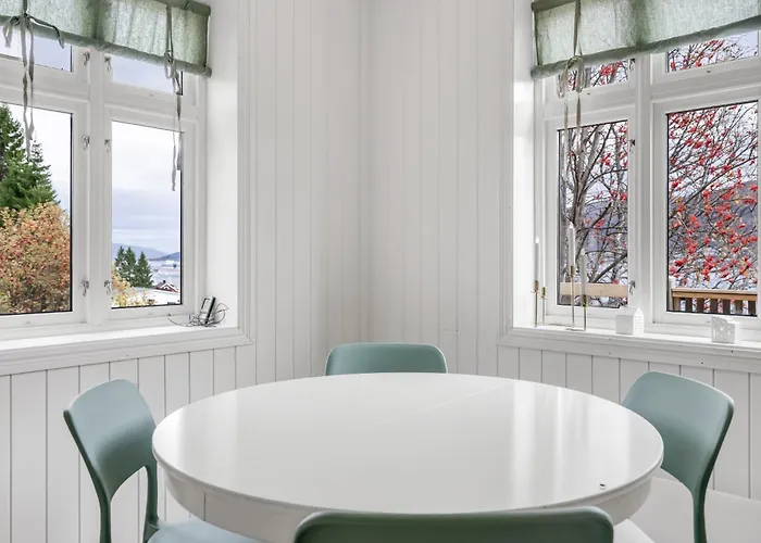 Arctic Familiy - Ideal For Families & Groups